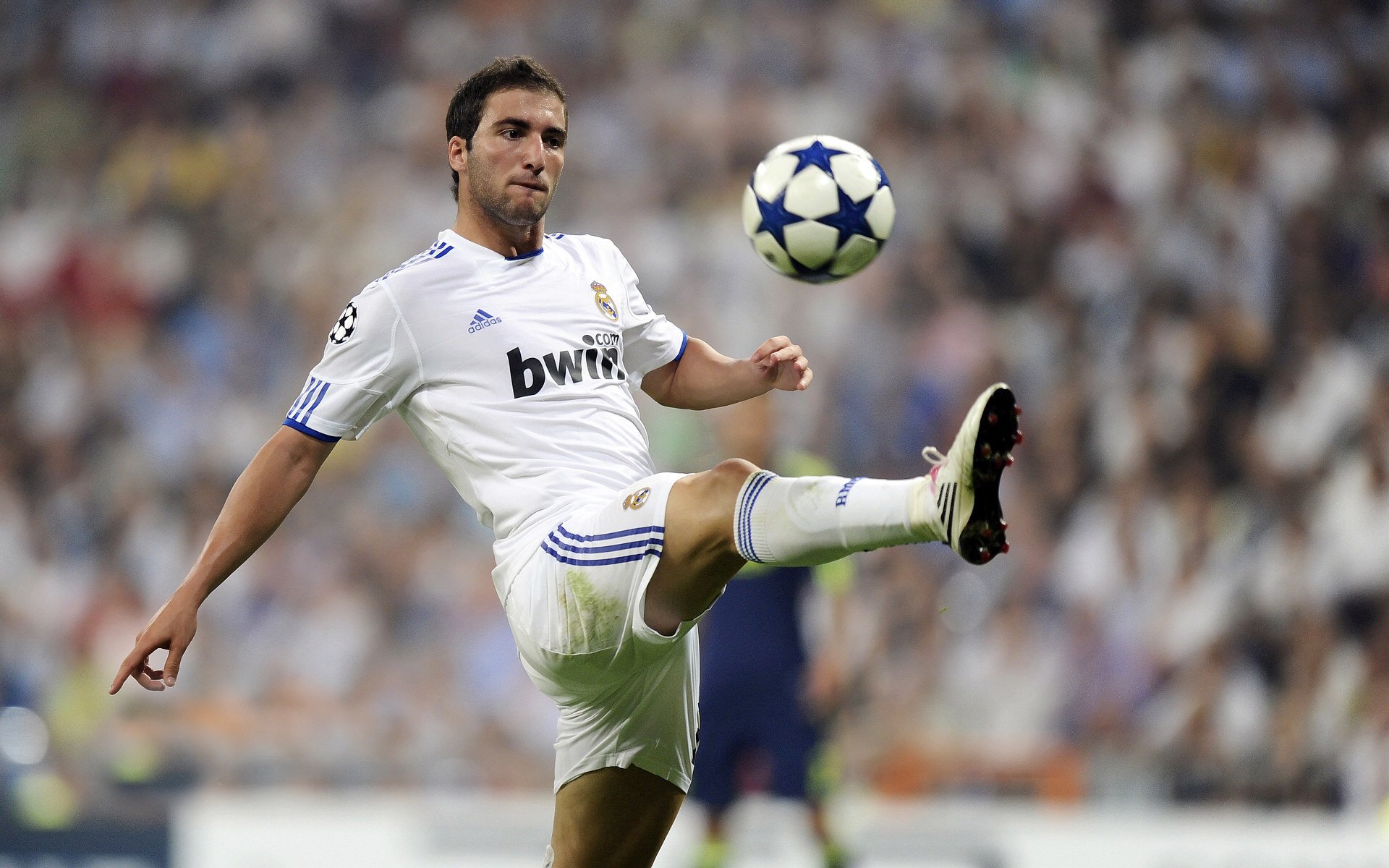 爱游戏平台-法甲对青训的重视，为未来储备人才，法甲球队实力定位